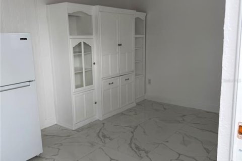 Casa en alquiler en Tampa, Florida, 1 dormitorio, 37.16 m2 № 2277619 - foto 9