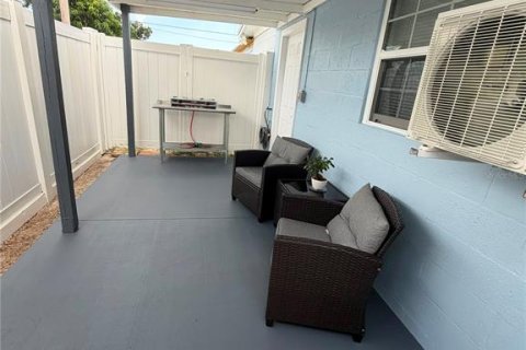 Casa en alquiler en Tampa, Florida, 1 dormitorio, 37.16 m2 № 2277619 - foto 4