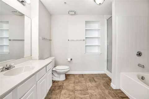 Condo in Tampa, Florida, 2 bedrooms  № 1822366 - photo 18