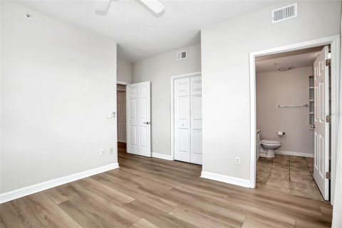 Condo in Tampa, Florida, 2 bedrooms  № 1822366 - photo 17