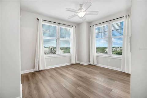 Condo in Tampa, Florida, 2 bedrooms  № 1822366 - photo 16