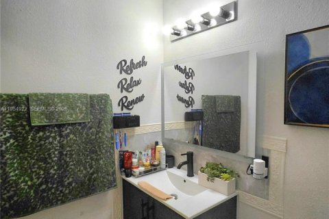 Adosado en venta en Homestead, Florida, 4 dormitorios, 133.22 m2 № 2011313 - foto 21