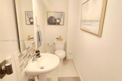 Adosado en venta en Homestead, Florida, 4 dormitorios, 133.22 m2 № 2011313 - foto 8