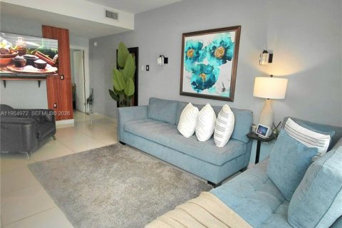 Adosado en venta en Homestead, Florida, 4 dormitorios, 133.22 m2 № 2011313 - foto 2