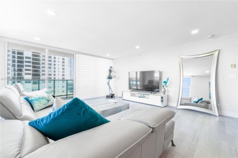Condominio en venta en Hollywood, Florida, 2 dormitorios, 111.3 m2 № 1920950 - foto 4