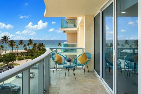 Condominio en venta en Hollywood, Florida, 2 dormitorios, 111.3 m2 № 1920950 - foto 8