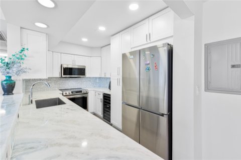 Condominio en venta en Hollywood, Florida, 2 dormitorios, 111.3 m2 № 1920950 - foto 6