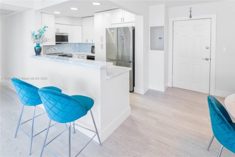 Condominio en venta en Hollywood, Florida, 2 dormitorios, 111.3 m2 № 1920950 - foto 9