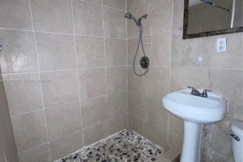 Appartement à louer à Miami, Floride: 1 chambre, 479.56 m2 № 2046371 - photo 9