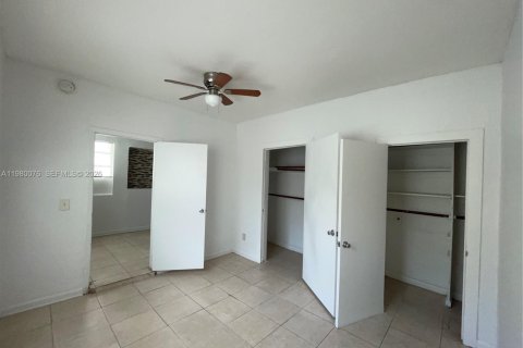 Appartement à louer à Miami, Floride: 1 chambre, 479.56 m2 № 2046371 - photo 12