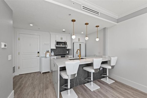 Condominio en venta en Sarasota, Florida, 1 dormitorio, 65.5 m2 № 1546678 - foto 9
