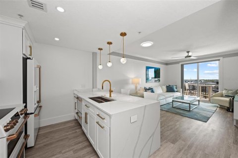 Condominio en venta en Sarasota, Florida, 1 dormitorio, 65.5 m2 № 1546678 - foto 7