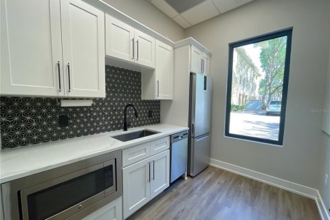 Propiedad comercial en alquiler en Gainesville, Florida № 1656892 - foto 8