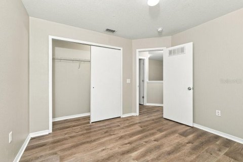 Villa ou maison à louer à Lakeland, Floride: 3 chambres, 255.39 m2 № 2413557 - photo 13