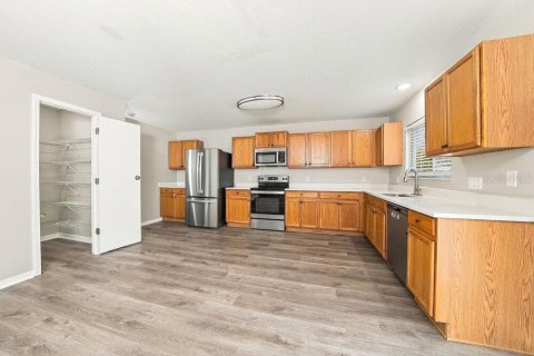 Villa ou maison à louer à Lakeland, Floride: 3 chambres, 255.39 m2 № 2413557 - photo 7