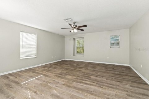 Villa ou maison à louer à Lakeland, Floride: 3 chambres, 255.39 m2 № 2413557 - photo 16