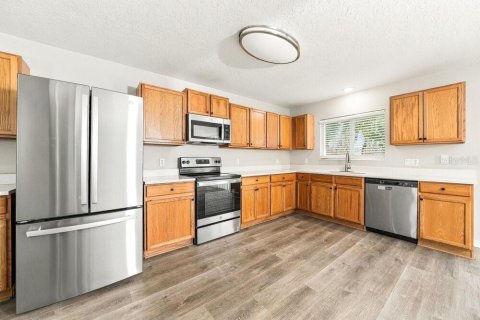 Villa ou maison à louer à Lakeland, Floride: 3 chambres, 255.39 m2 № 2413557 - photo 8