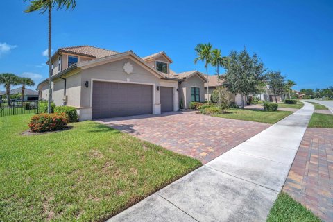 Villa ou maison à vendre à Jupiter, Floride: 4 chambres, 358.23 m2 № 2247307 - photo 18