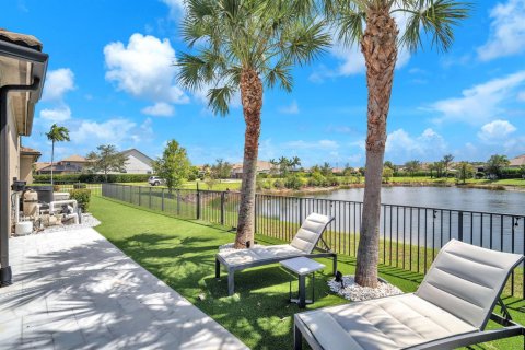 Villa ou maison à vendre à Jupiter, Floride: 4 chambres, 358.23 m2 № 2247307 - photo 24