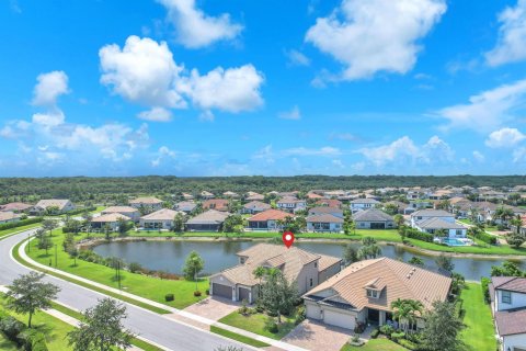 Villa ou maison à vendre à Jupiter, Floride: 4 chambres, 358.23 m2 № 2247307 - photo 3