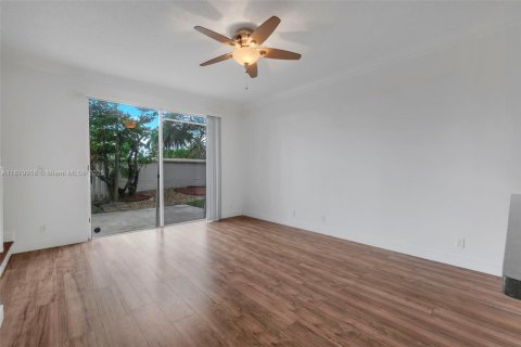 Купить виллу или дом в Мирамар, Флорида 3 спальни, 154.22м2, № 1929008 - фото 16