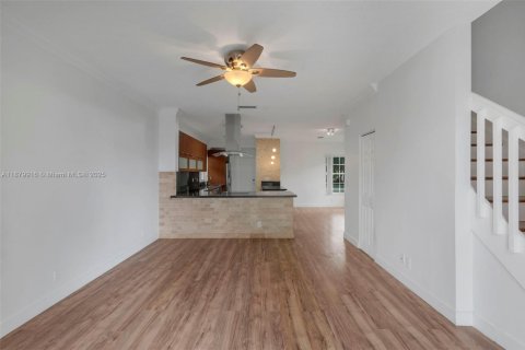 Купить виллу или дом в Мирамар, Флорида 3 спальни, 154.22м2, № 1929008 - фото 13