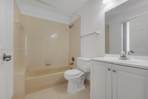 Купить виллу или дом в Мирамар, Флорида 3 спальни, 154.22м2, № 1929008 - фото 29