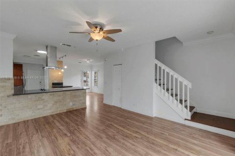 Купить виллу или дом в Мирамар, Флорида 3 спальни, 154.22м2, № 1929008 - фото 14