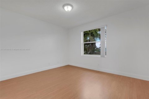 Купить виллу или дом в Мирамар, Флорида 3 спальни, 154.22м2, № 1929008 - фото 27