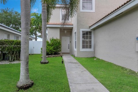 Купить виллу или дом в Мирамар, Флорида 3 спальни, 154.22м2, № 1929008 - фото 3