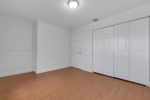 Купить виллу или дом в Мирамар, Флорида 3 спальни, 154.22м2, № 1929008 - фото 28