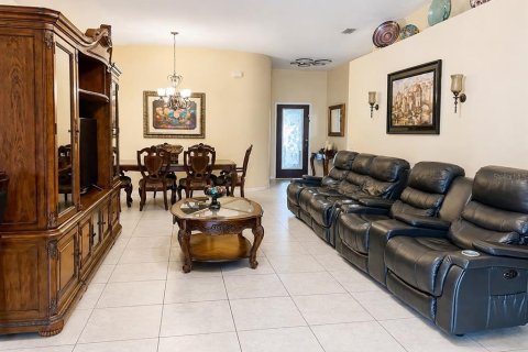 Villa ou maison à vendre à Riverview, Floride: 3 chambres, 173.73 m2 № 2279940 - photo 2