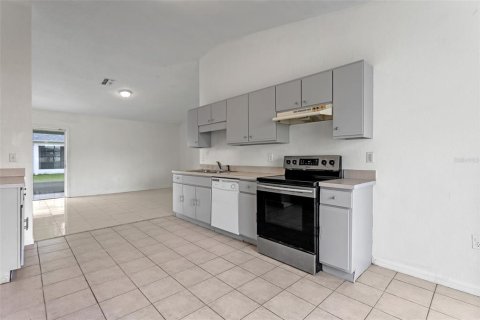 Casa en venta en Kissimmee, Florida, 3 dormitorios, 125.7 m2 № 1905762 - foto 12