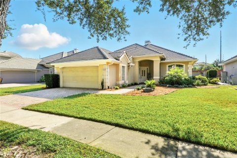 House in Orlando, Florida 3 bedrooms, 171.87 sq.m. № 1885664 - photo 2