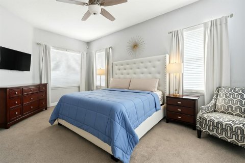House in Orlando, Florida 3 bedrooms, 171.87 sq.m. № 1885664 - photo 12
