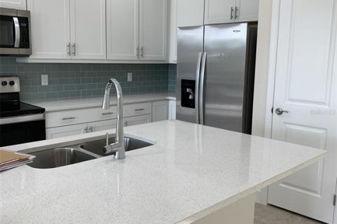 House in Daytona Beach, Florida 2 bedrooms, 111.95 sq.m. № 2402751 - photo 9