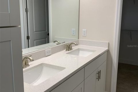 House in Daytona Beach, Florida 2 bedrooms, 111.95 sq.m. № 2402751 - photo 13