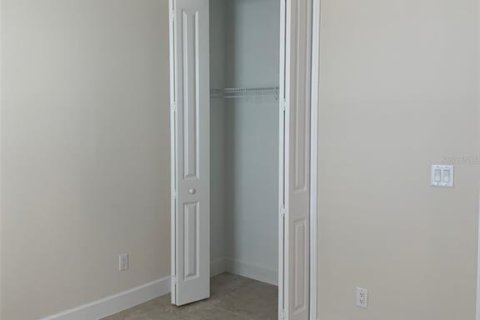 House in Daytona Beach, Florida 2 bedrooms, 111.95 sq.m. № 2402751 - photo 16