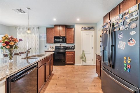 Casa en alquiler en New Port Richey, Florida, 4 dormitorios, 257.99 m2 № 1908418 - foto 15
