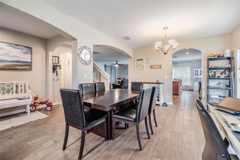 Casa en alquiler en New Port Richey, Florida, 4 dormitorios, 257.99 m2 № 1908418 - foto 8