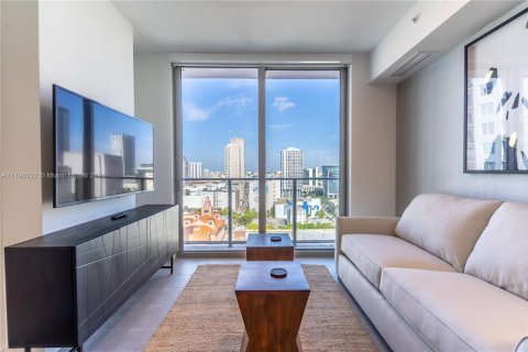 Condo in Miami, Florida, 1 bedroom  № 1875484 - photo 11
