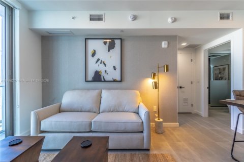 Condo in Miami, Florida, 1 bedroom  № 1875484 - photo 10