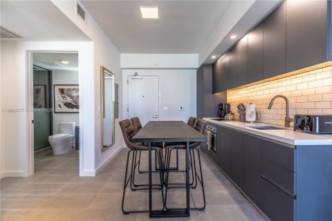 Condo in Miami, Florida, 1 bedroom  № 1875484 - photo 8