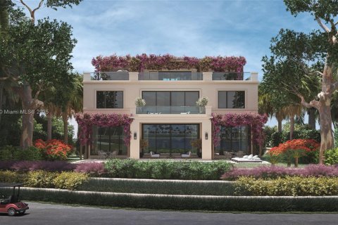 House in Fisher Island, Florida 6 bedrooms, 743.68 sq.m. № 1945331 - photo 2