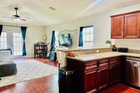 Casa en venta en Gainesville, Florida, 3 dormitorios, 117.24 m2 № 2386533 - foto 4