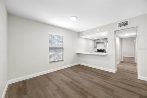 Appartement à louer à Tampa, Floride: 2 chambres, 55.74 m2 № 1681378 - photo 10
