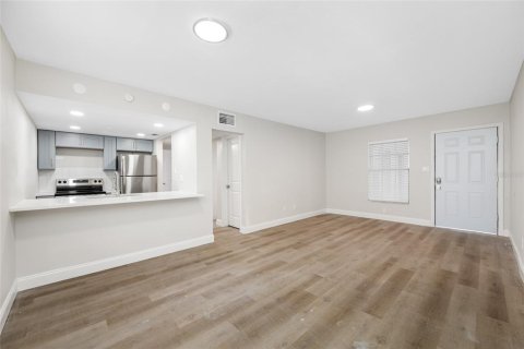 Appartement à louer à Tampa, Floride: 2 chambres, 55.74 m2 № 1681378 - photo 9