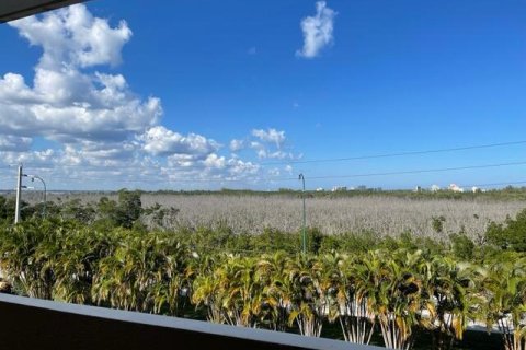 Condominio en venta en Jensen Beach, Florida, 2 dormitorios, 112.5 m2 № 2181685 - foto 12