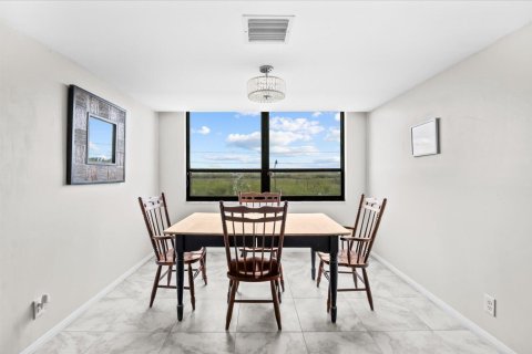 Condominio en venta en Jensen Beach, Florida, 2 dormitorios, 112.5 m2 № 2181685 - foto 11