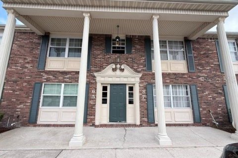 Commercial property in Lakeland, Florida 77.2 sq.m. № 2396228